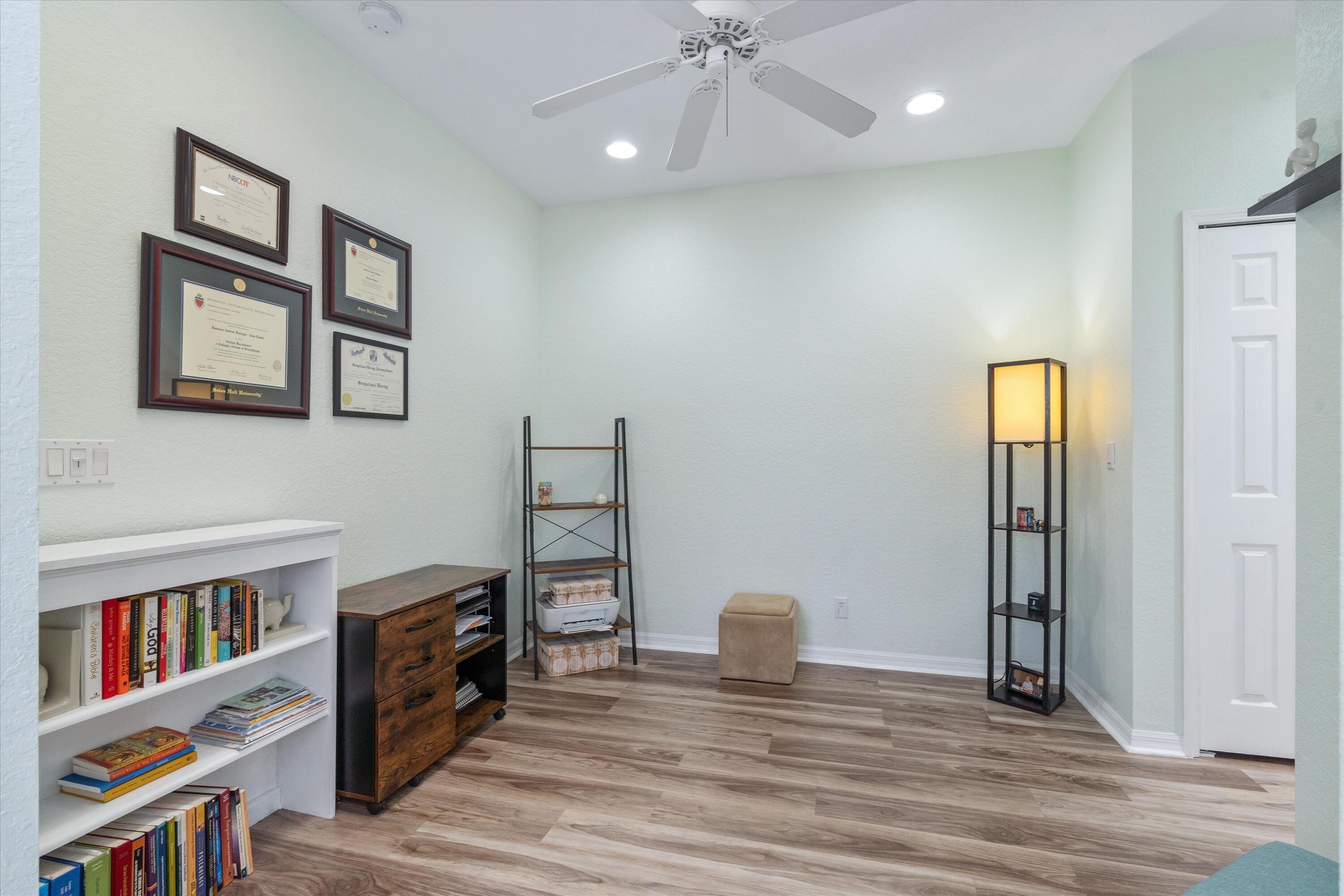 KENSINGTON GARDENS CONDO - Residential