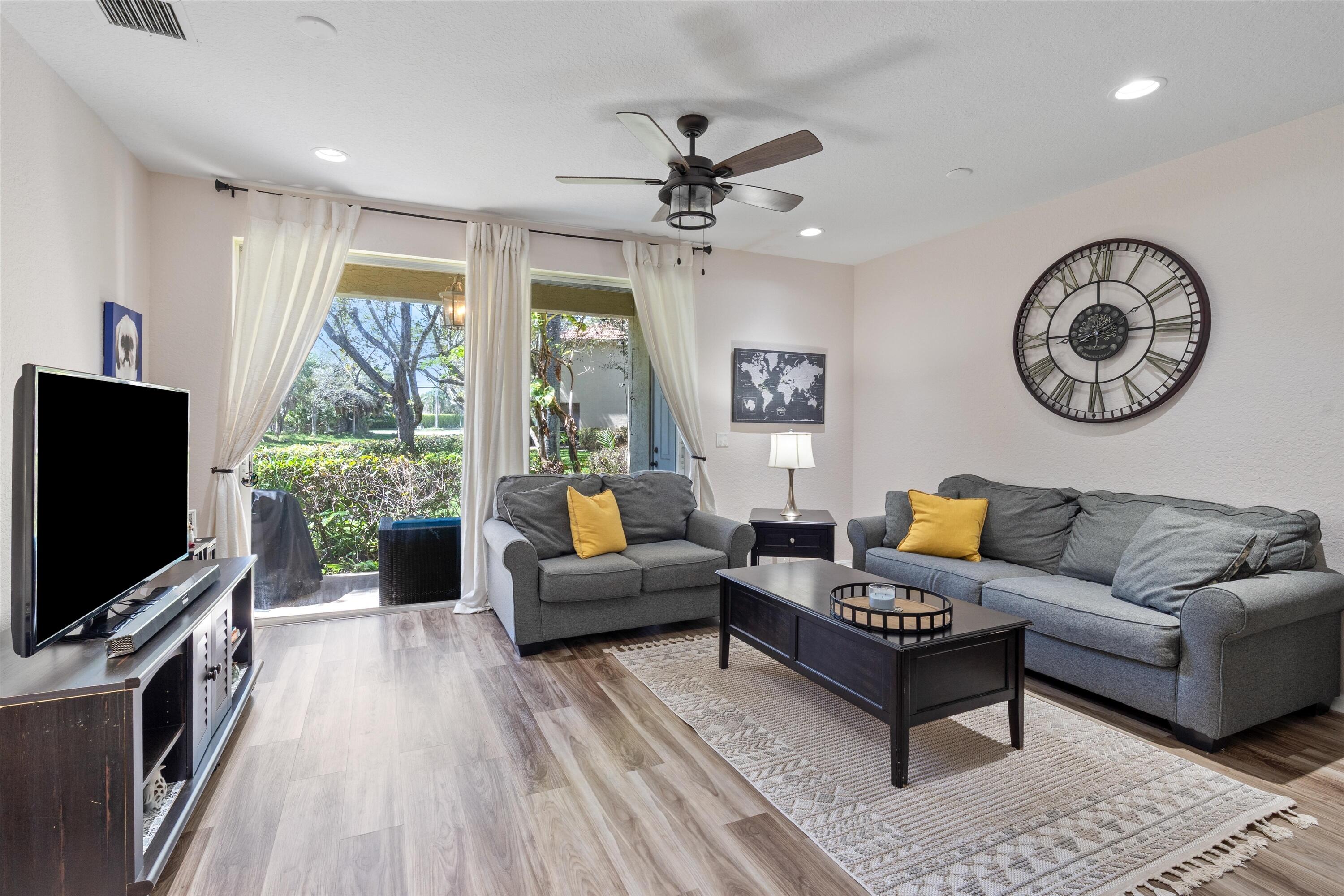 KENSINGTON GARDENS CONDO - Residential