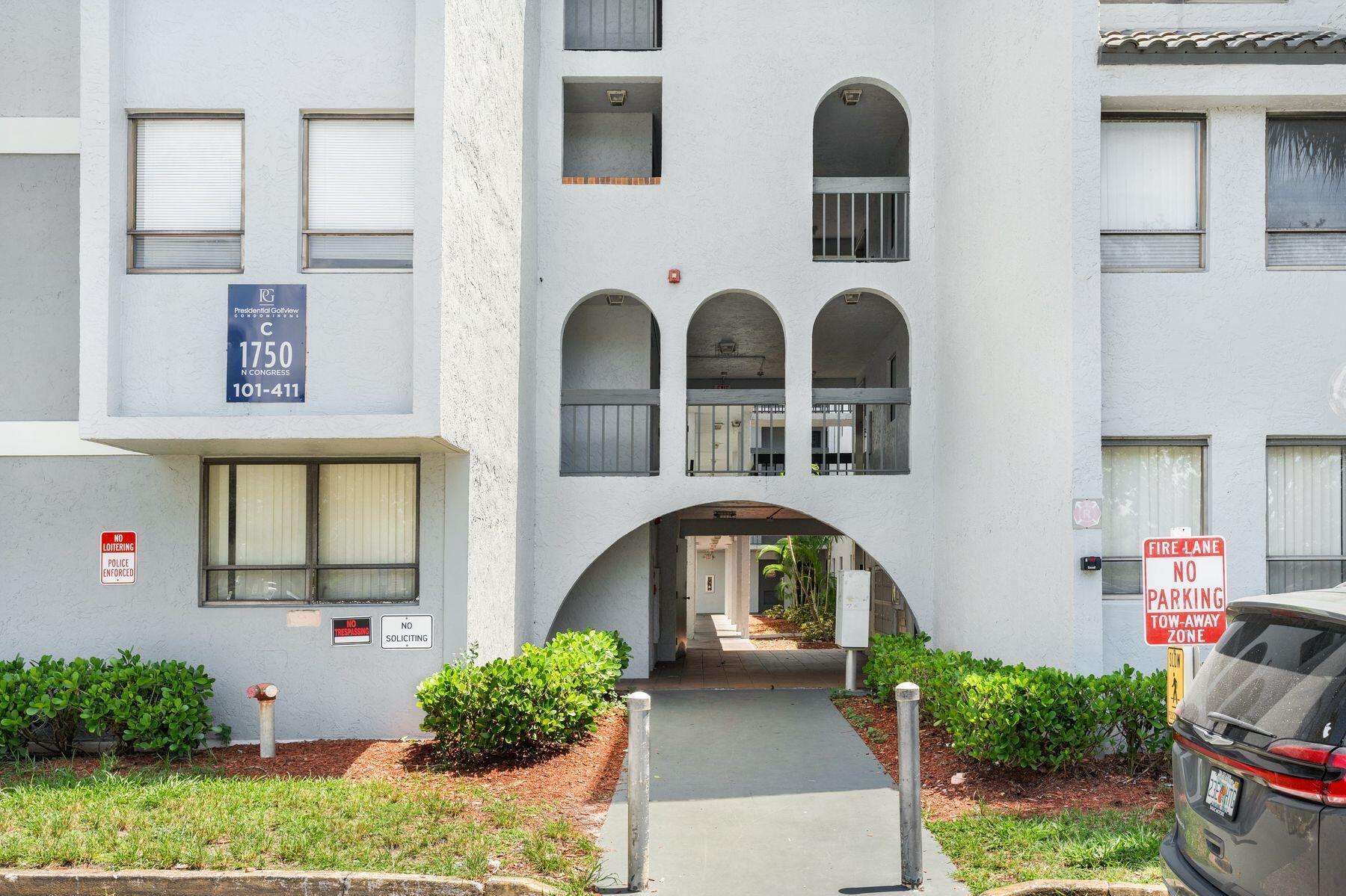 PRESIDENTIAL GOLFVIEW CONDO - Residential Lease