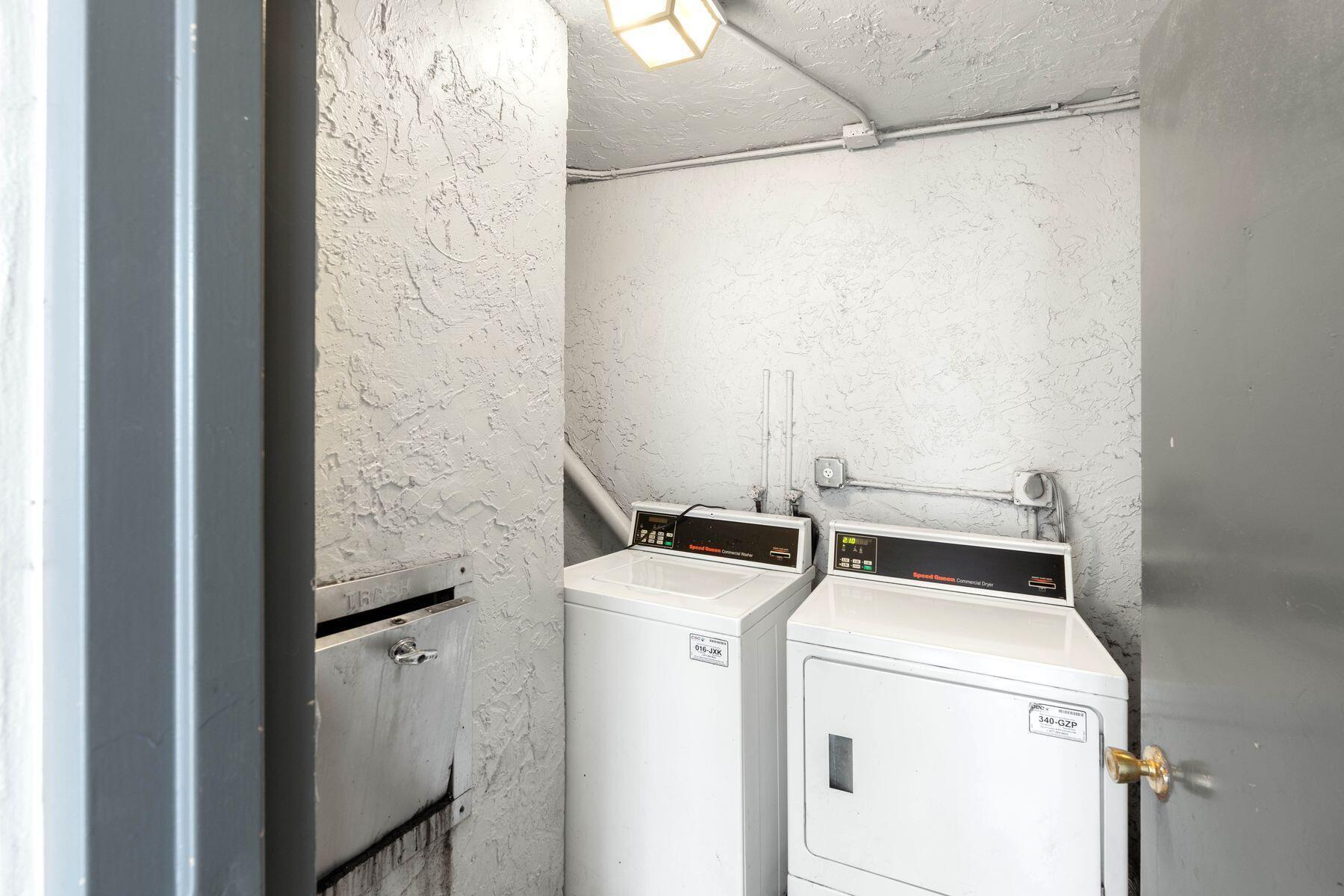 PRESIDENTIAL GOLFVIEW CONDO - Residential Lease