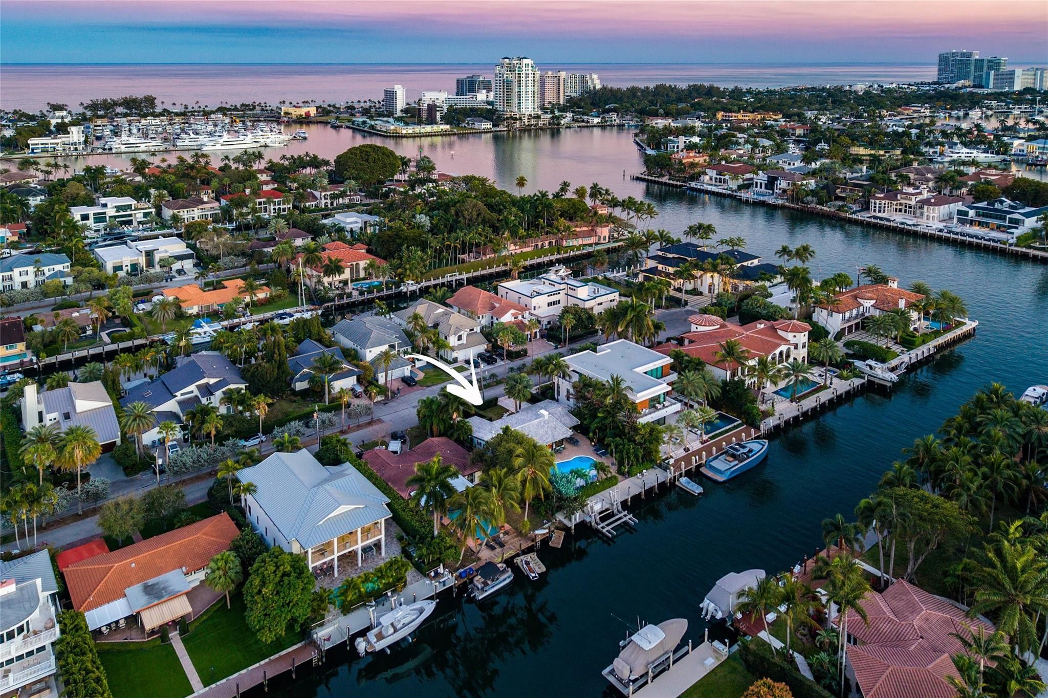 Riviera 6-17 B - Residential