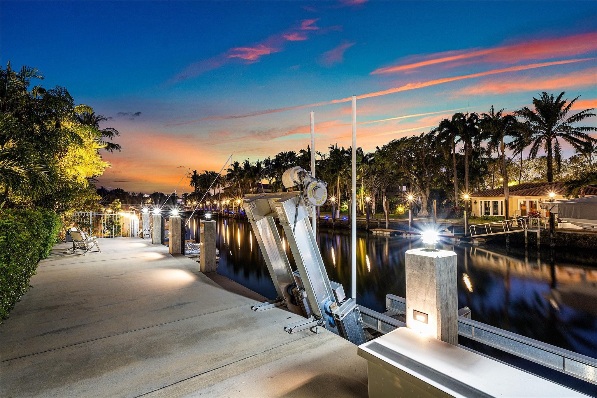 Riviera 6-17 B - Residential