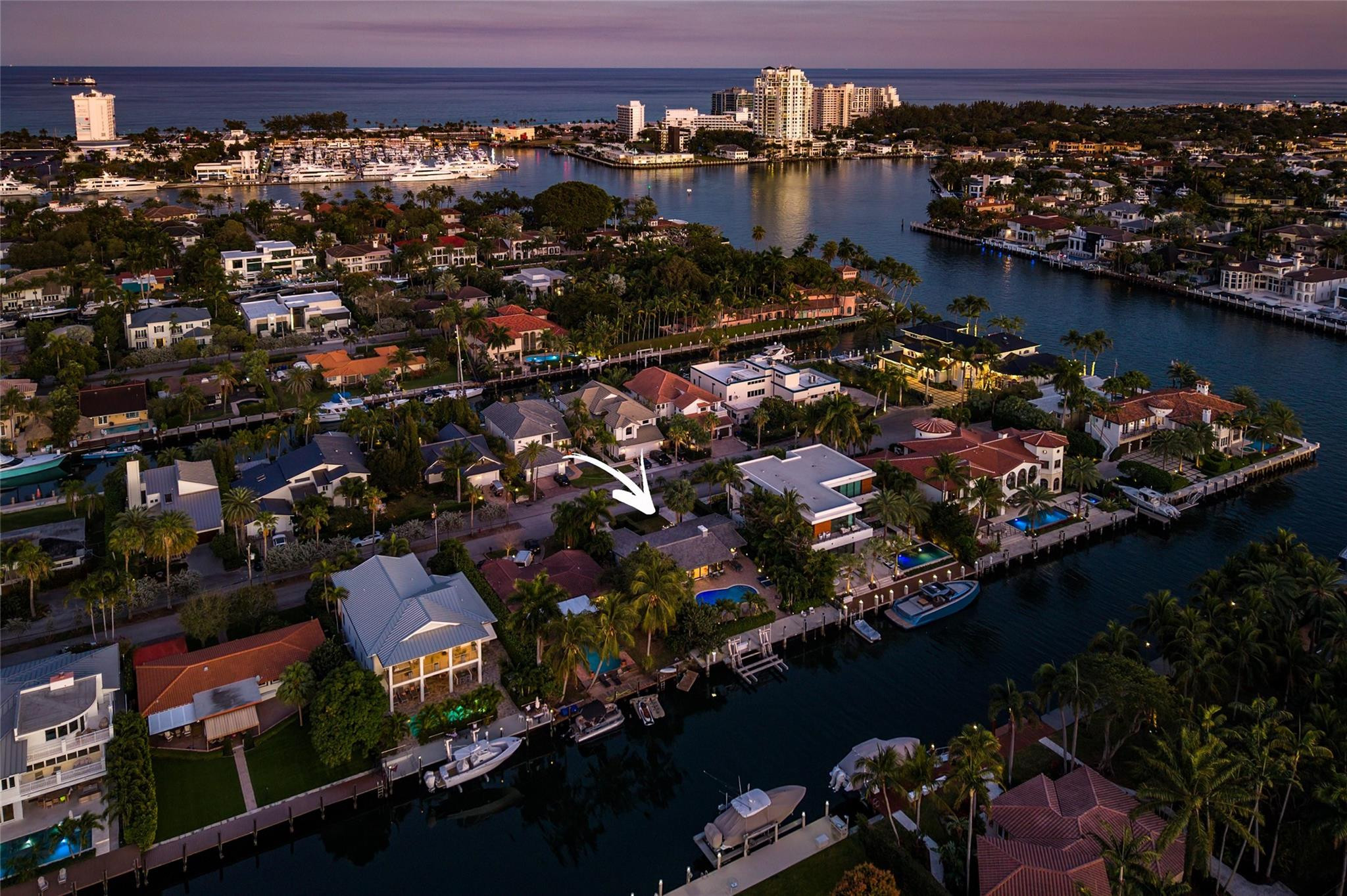 Riviera 6-17 B - Residential