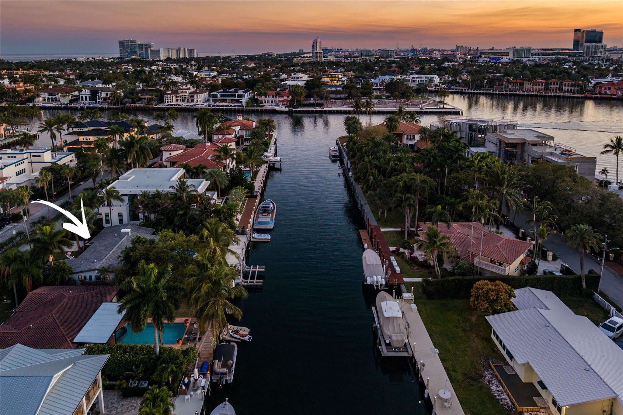 Riviera 6-17 B - Residential