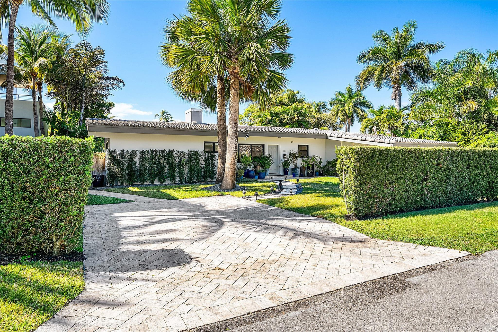 801 Solar Isle Drive