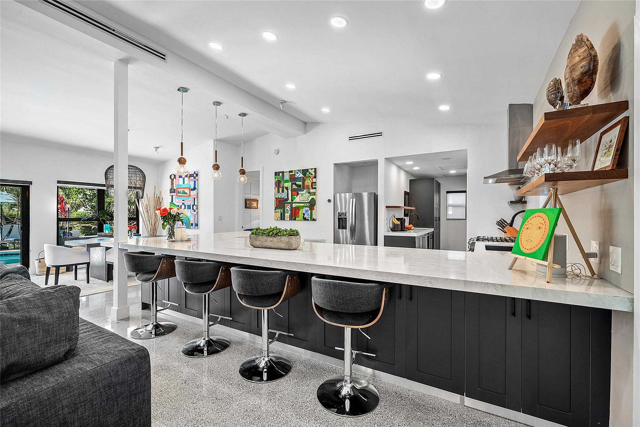 Riviera 6-17 B - Residential