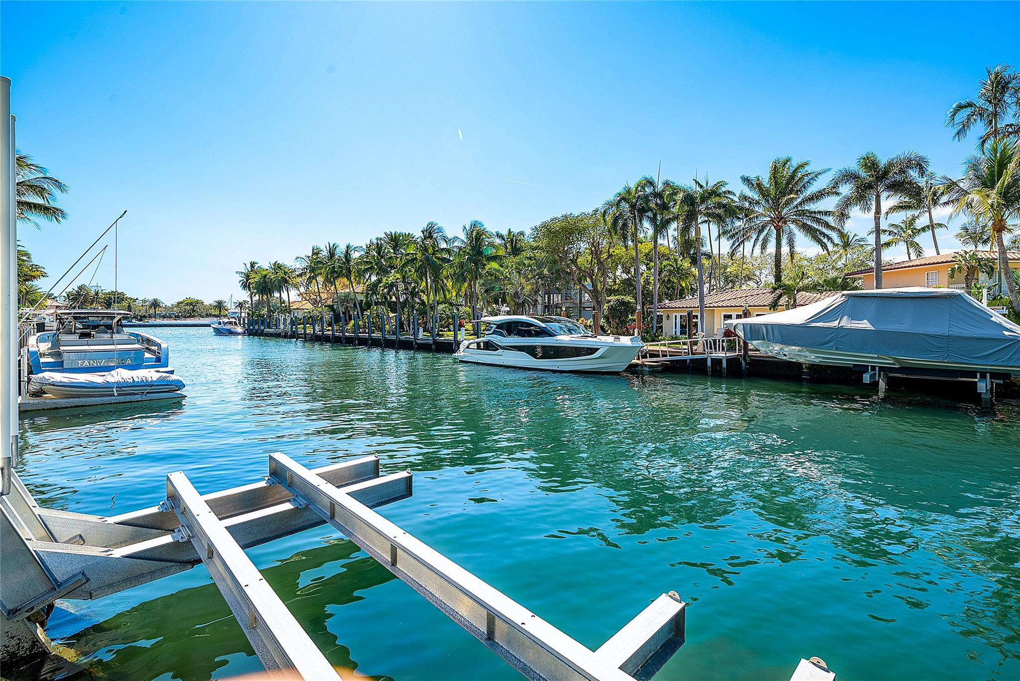 Riviera 6-17 B - Residential