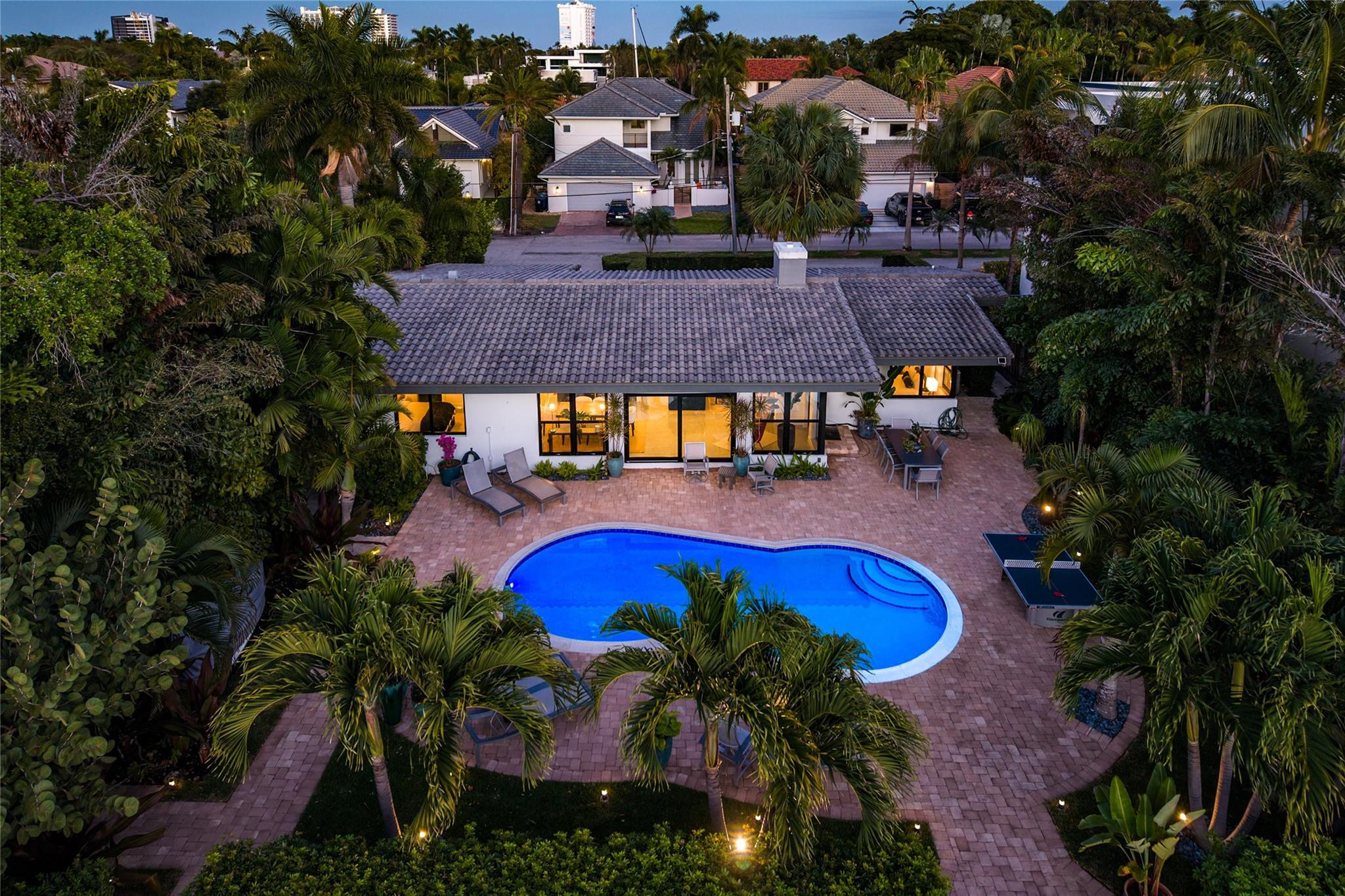 Riviera 6-17 B - Residential