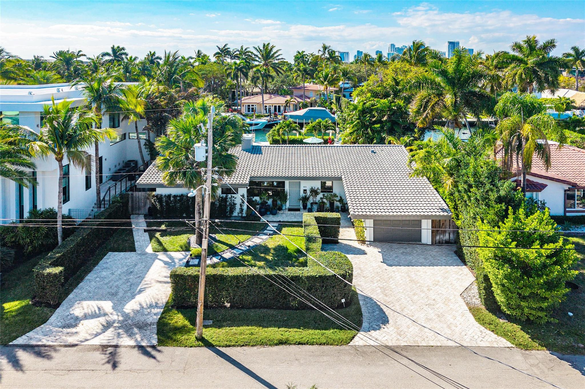 Riviera 6-17 B - Residential