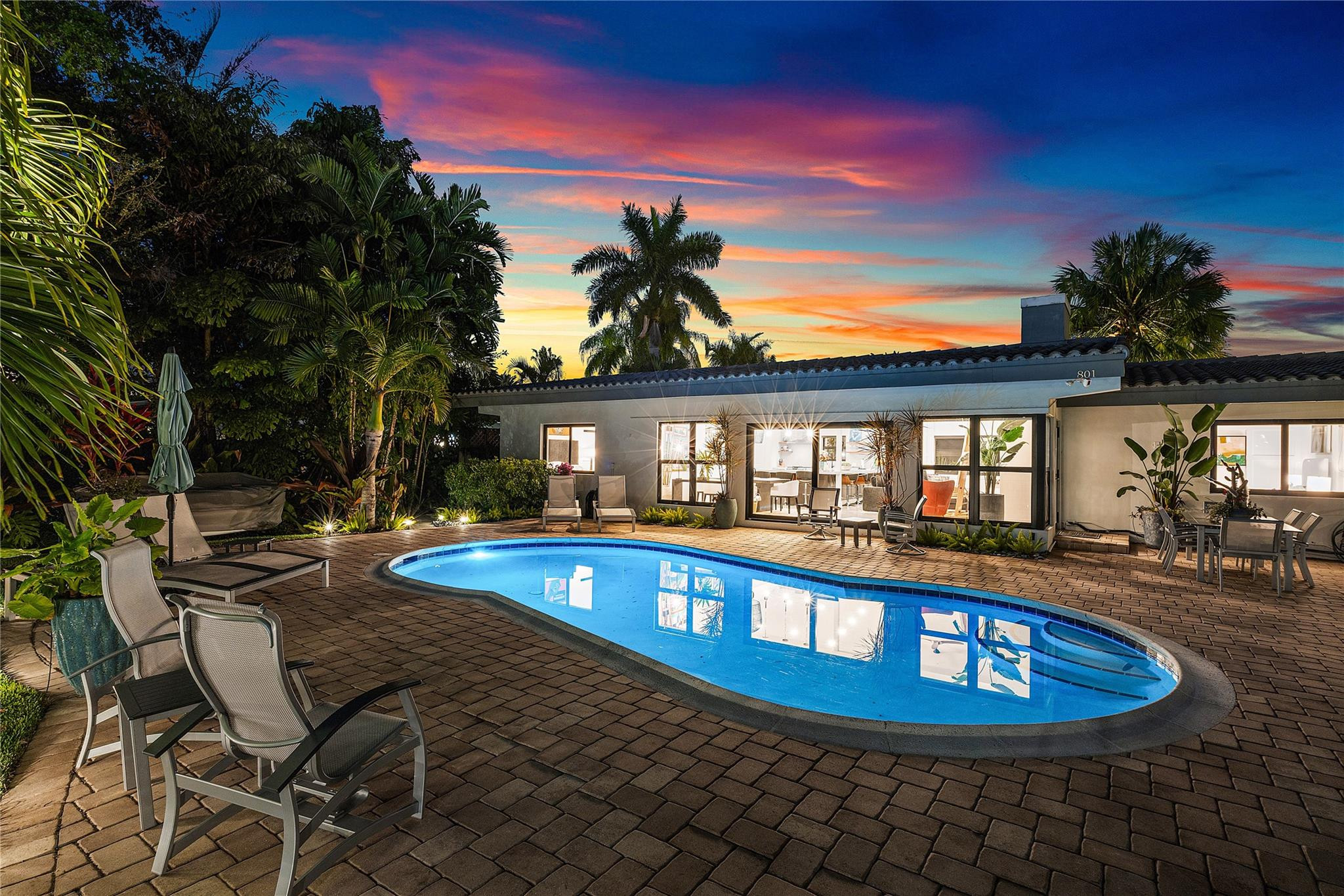 Riviera 6-17 B - Residential