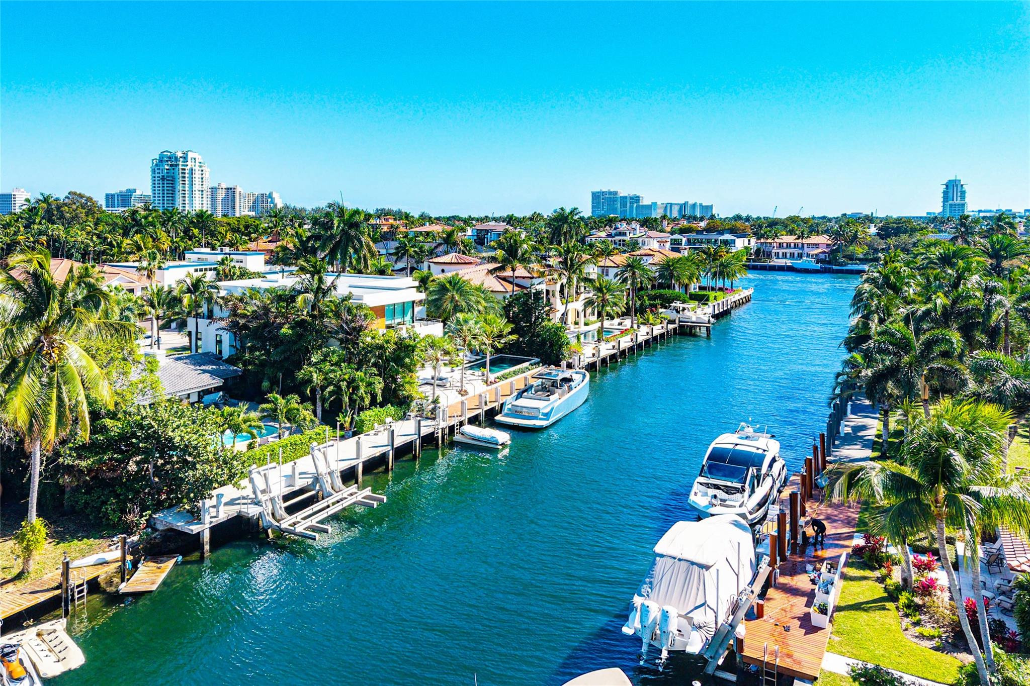 Riviera 6-17 B - Residential