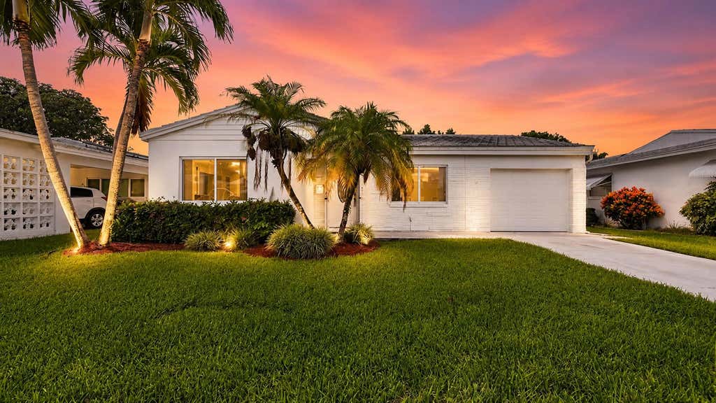 Photo of 7104 NW 70TH Court, Tamarac, FL 33321 (MLS # B26067286)