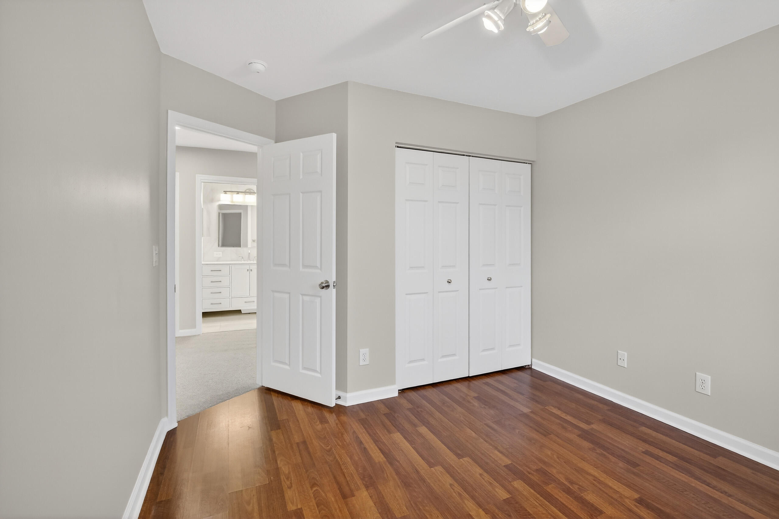 LAKES OF NEWPORT II - Residential Lease