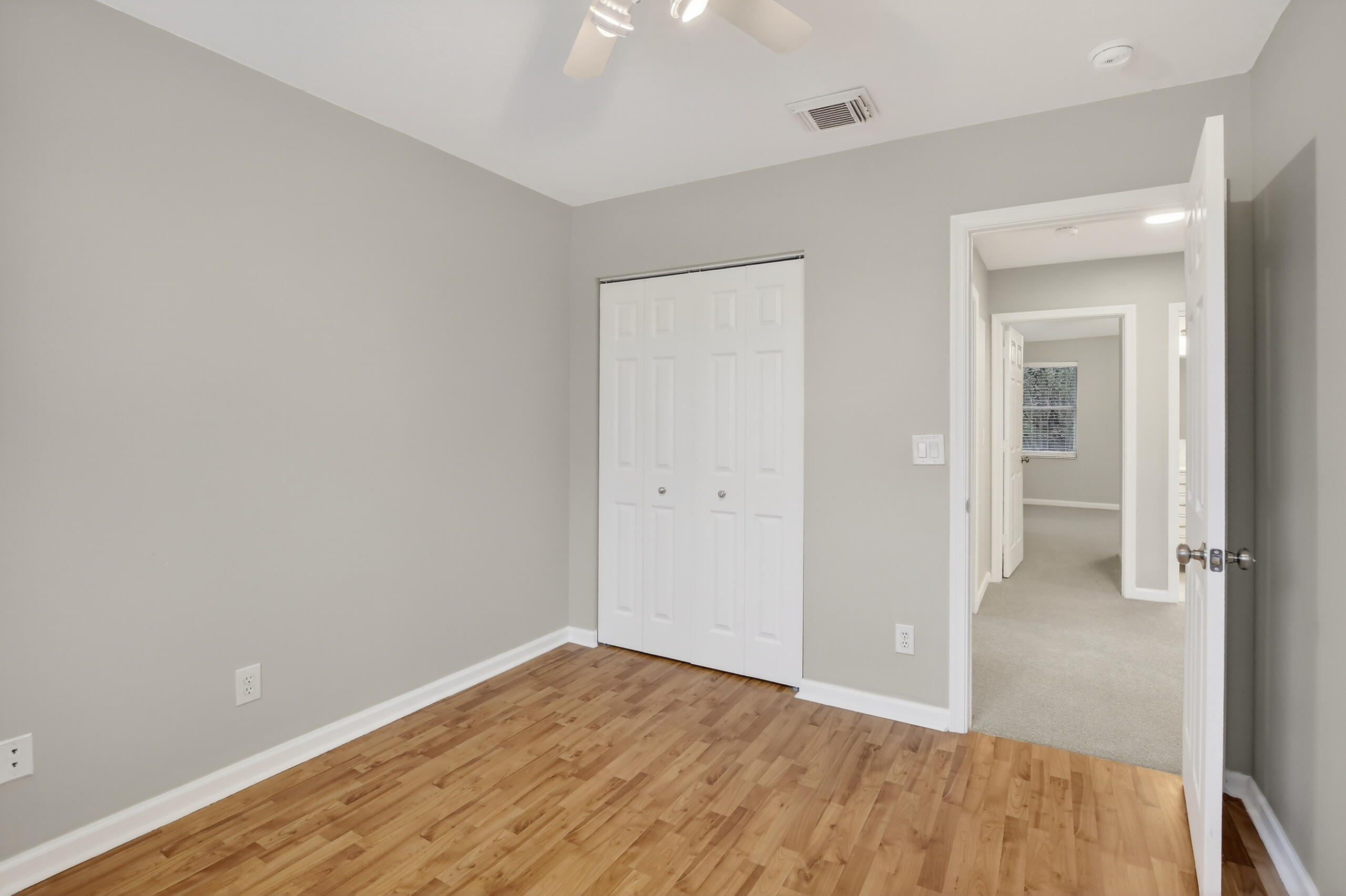 LAKES OF NEWPORT II - Residential Lease