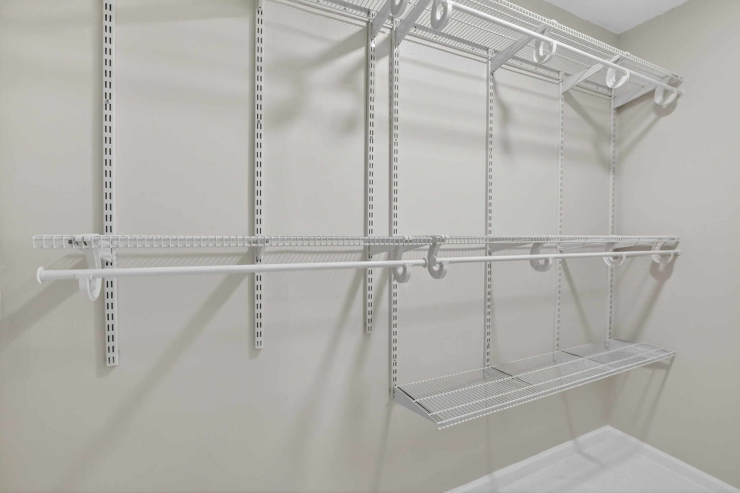 LAKES OF NEWPORT II - Residential Lease