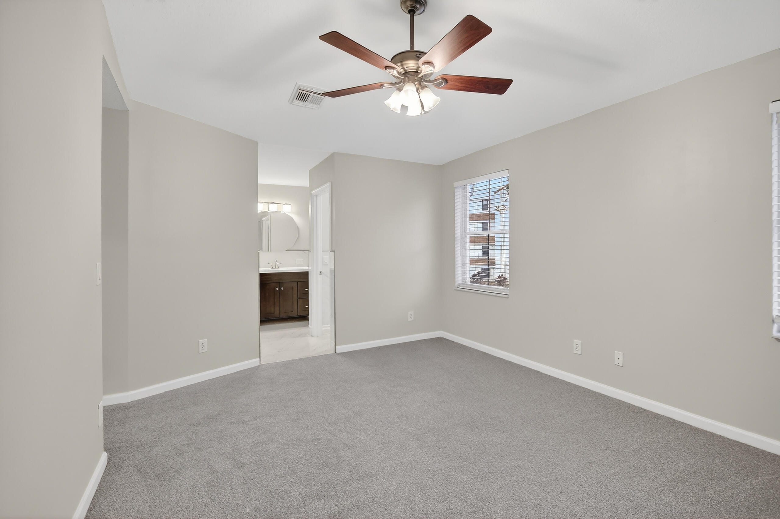 LAKES OF NEWPORT II - Residential Lease