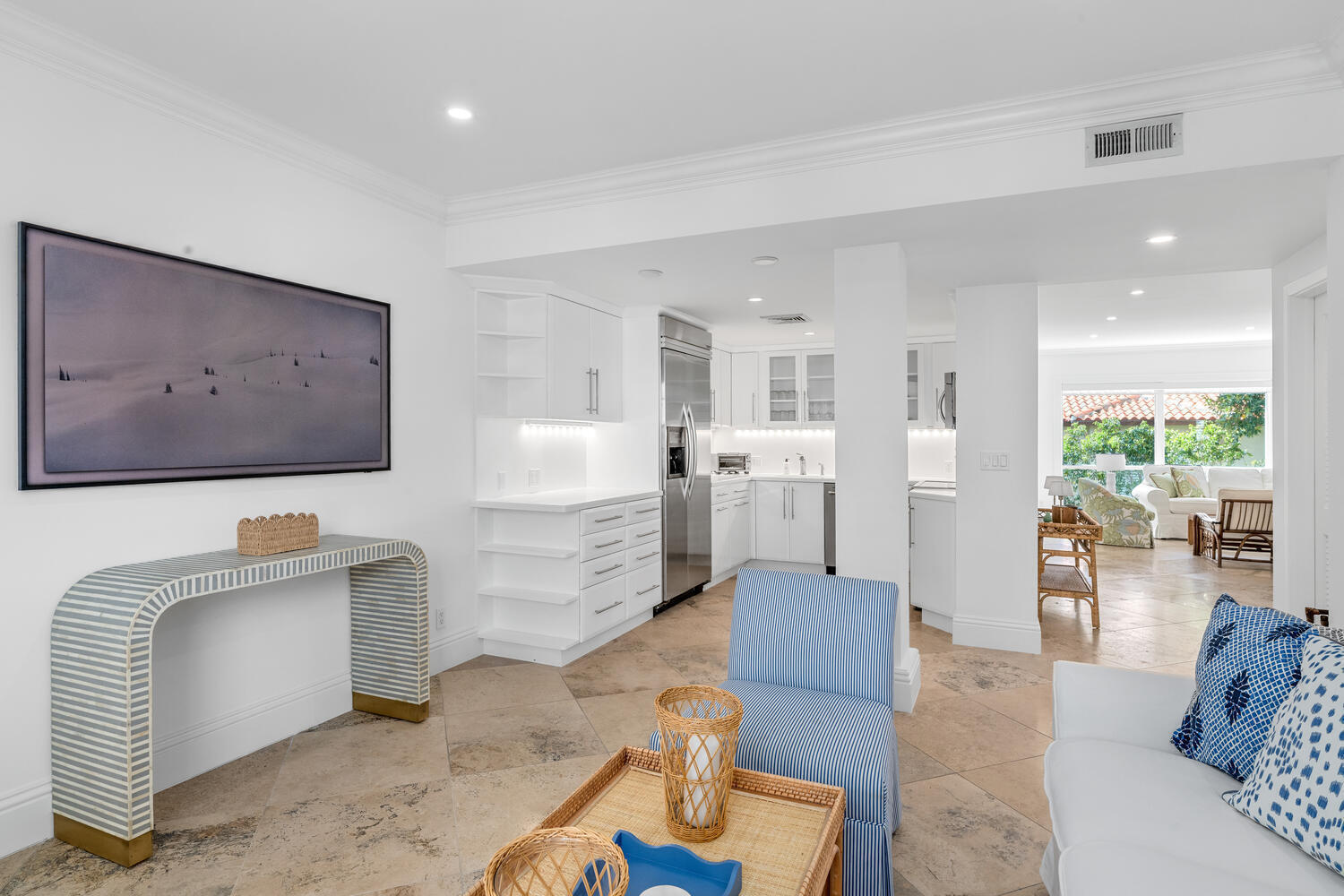 LA MAISONETTE OF PALM BEACH CONDO - Residential Lease