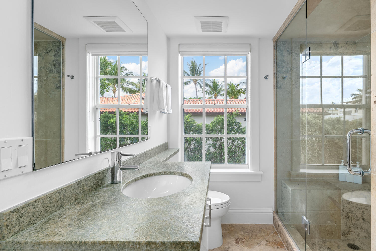 LA MAISONETTE OF PALM BEACH CONDO - Residential Lease