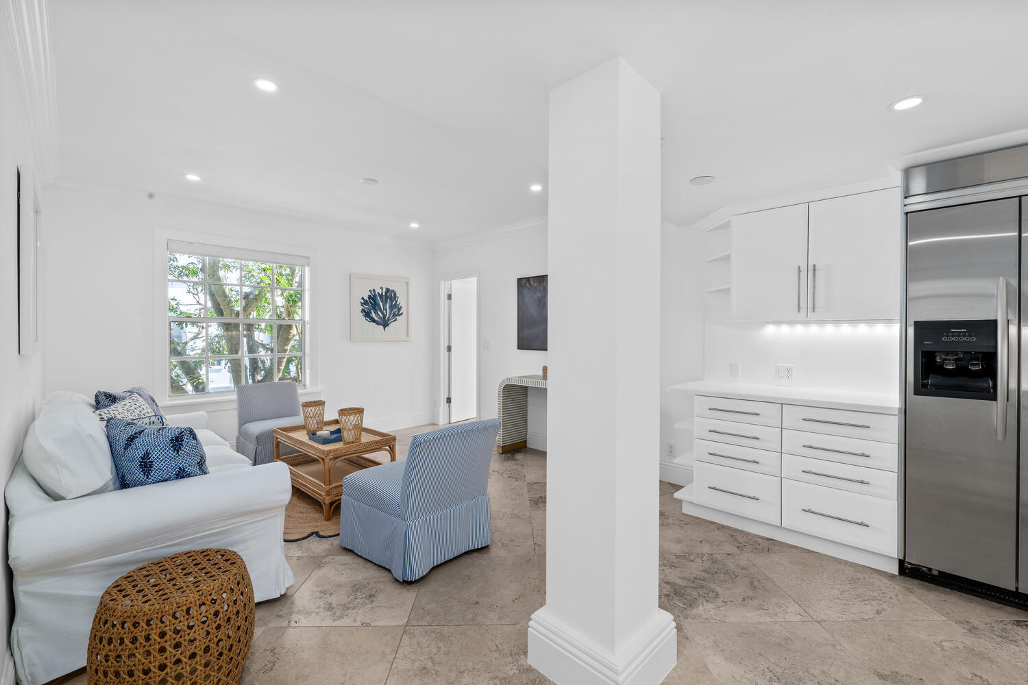 LA MAISONETTE OF PALM BEACH CONDO - Residential Lease