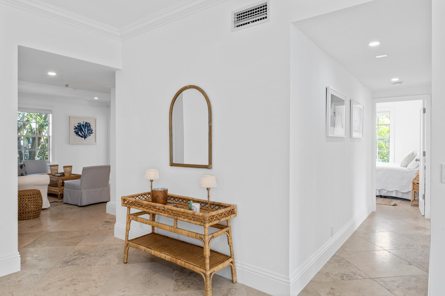 LA MAISONETTE OF PALM BEACH CONDO - Residential Lease