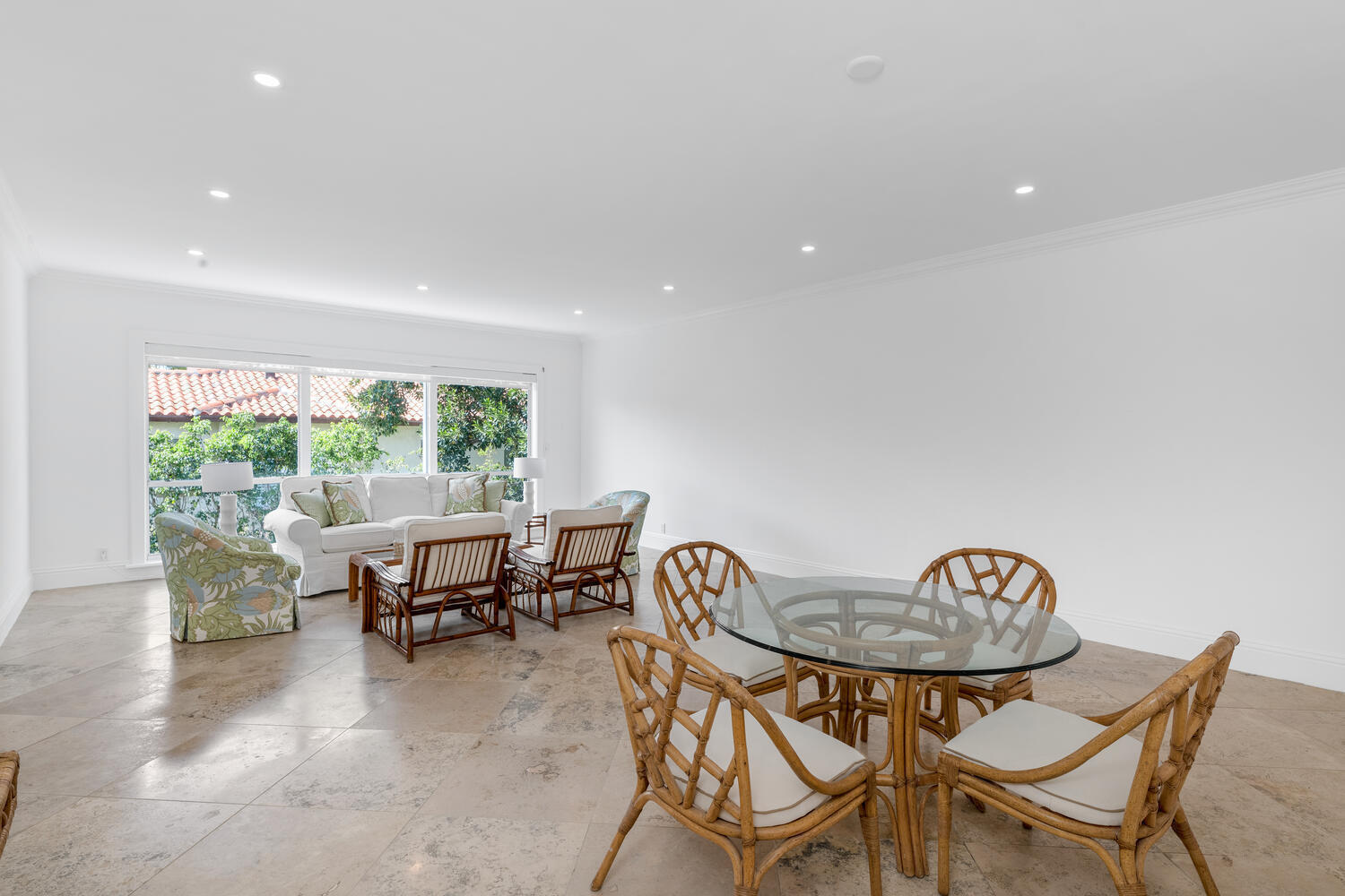 LA MAISONETTE OF PALM BEACH CONDO - Residential Lease