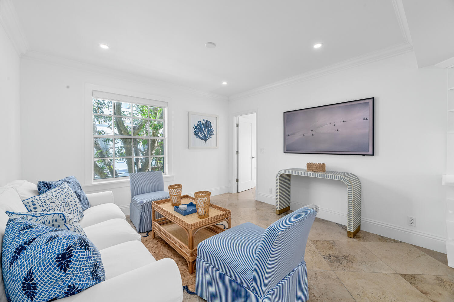 LA MAISONETTE OF PALM BEACH CONDO - Residential Lease