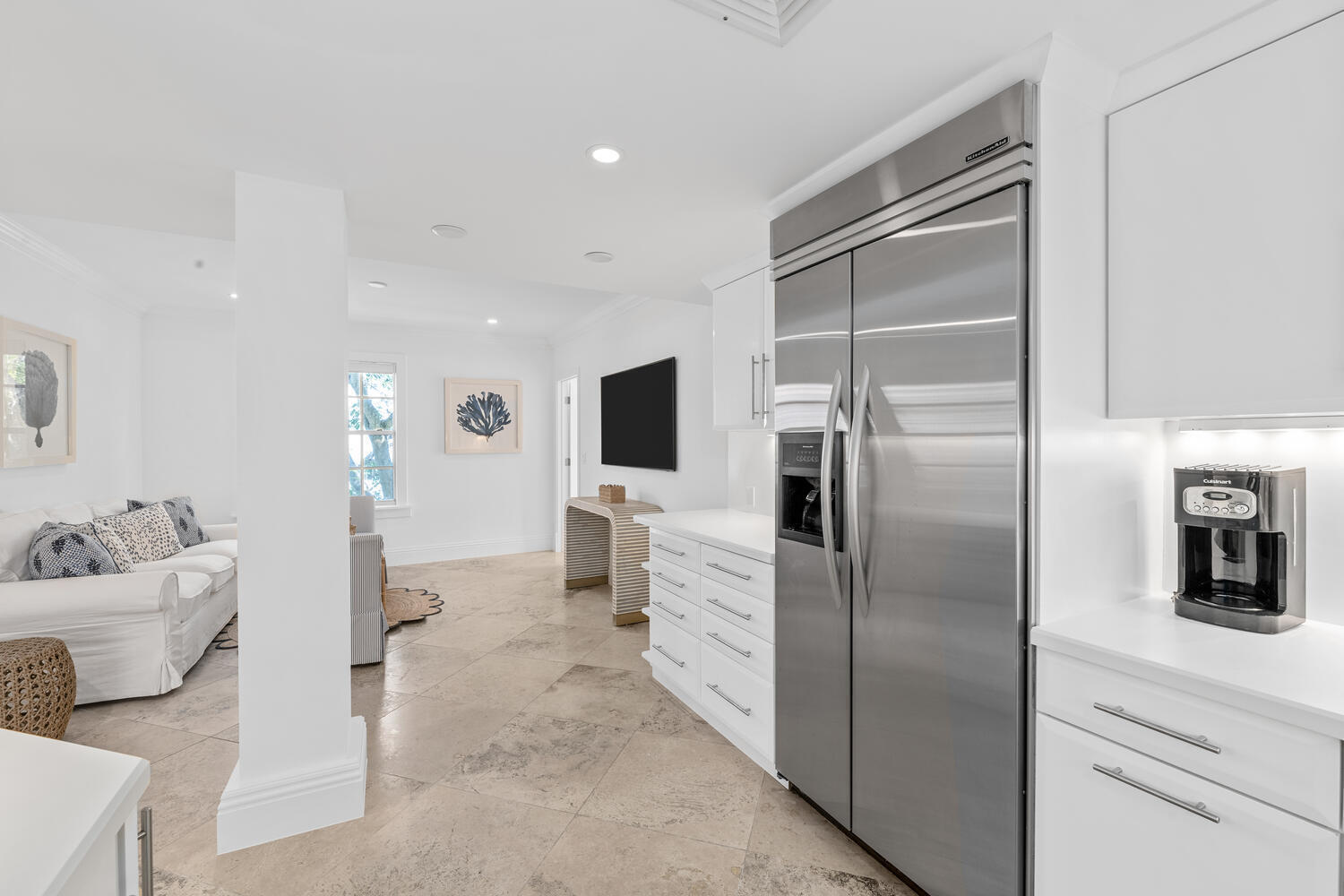 LA MAISONETTE OF PALM BEACH CONDO - Residential Lease