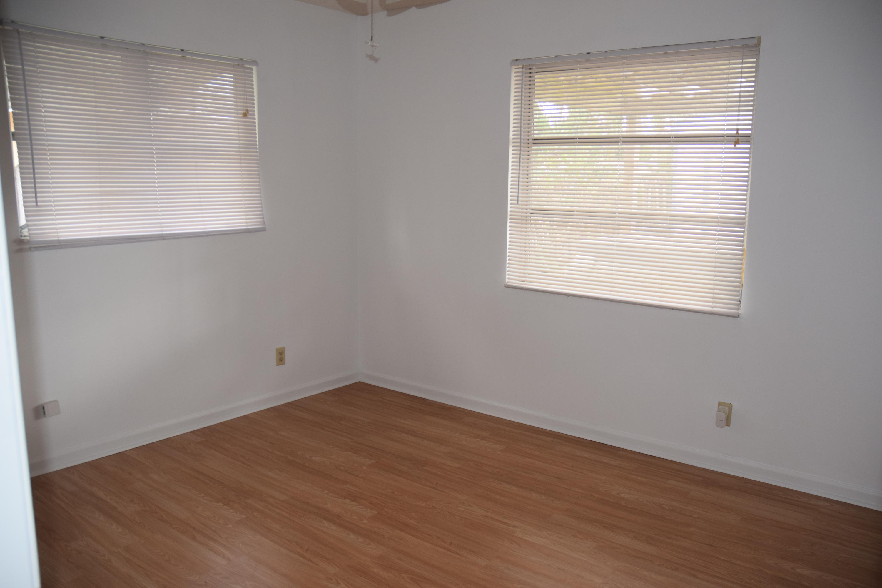 Englewood Manor - Residential