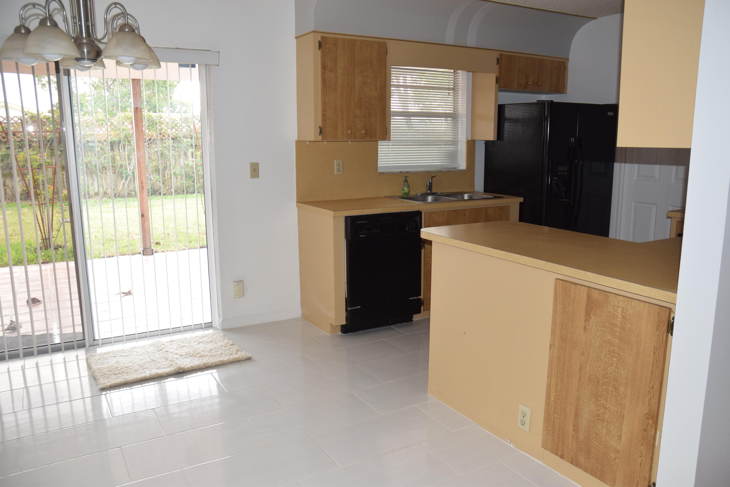 Englewood Manor - Residential