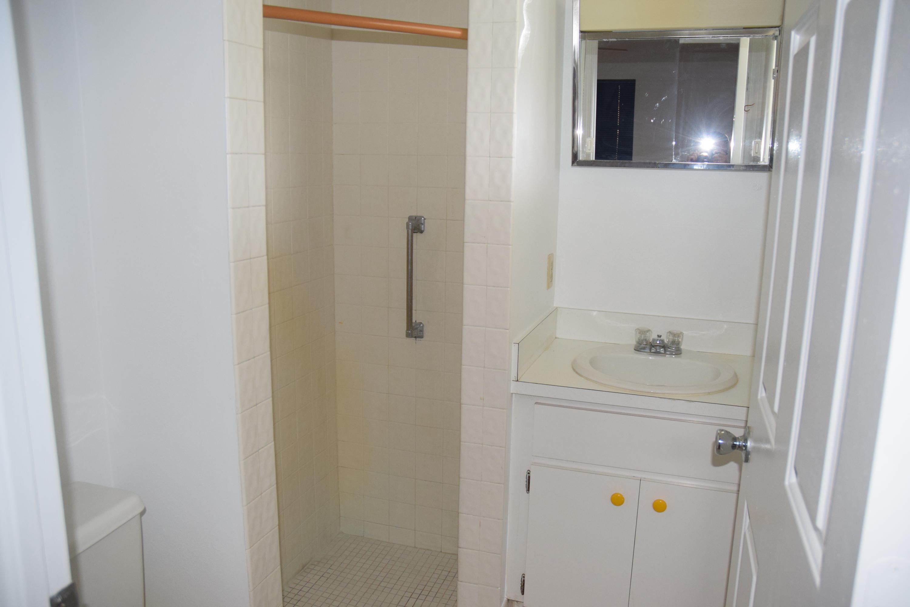 Englewood Manor - Residential