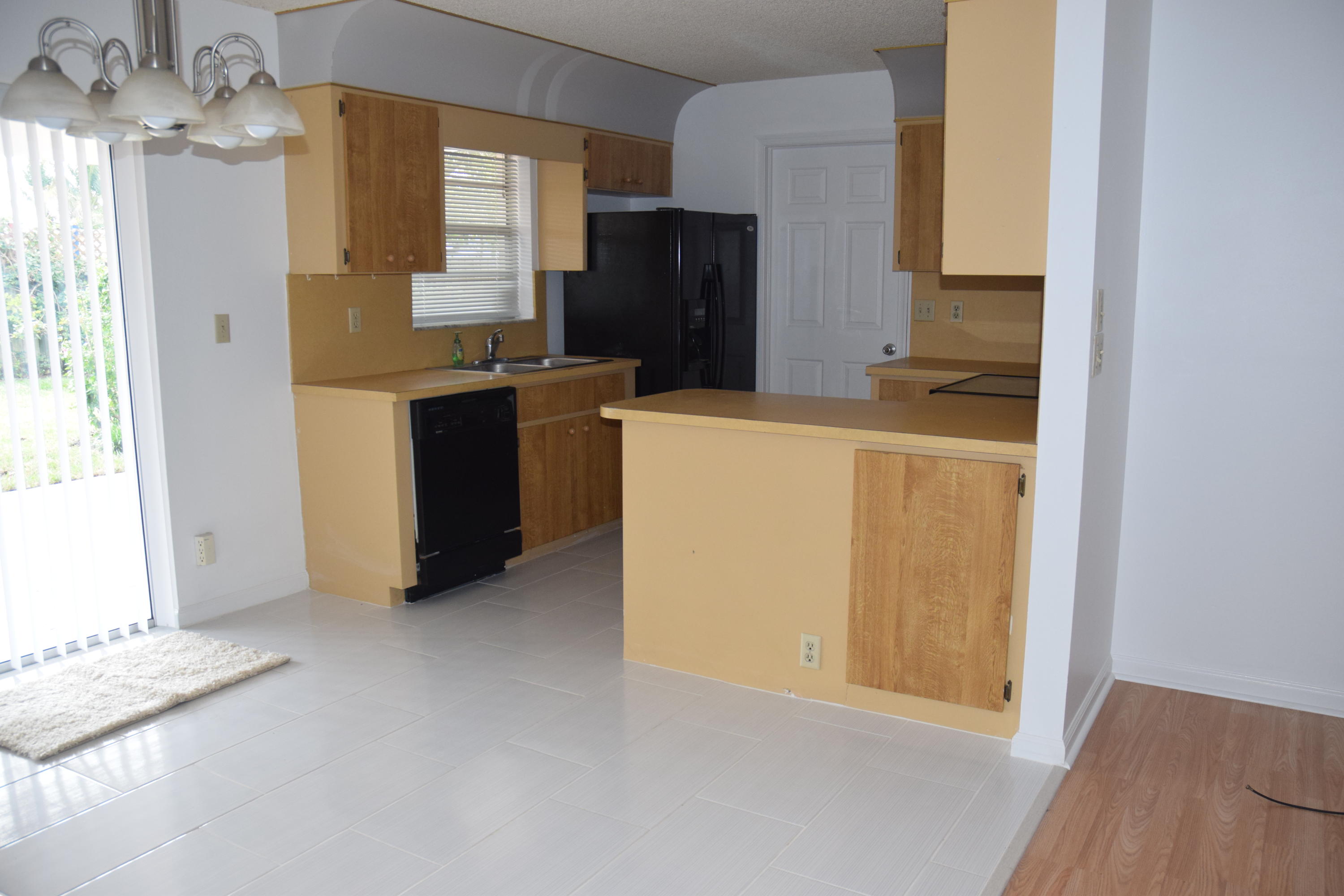 Englewood Manor - Residential