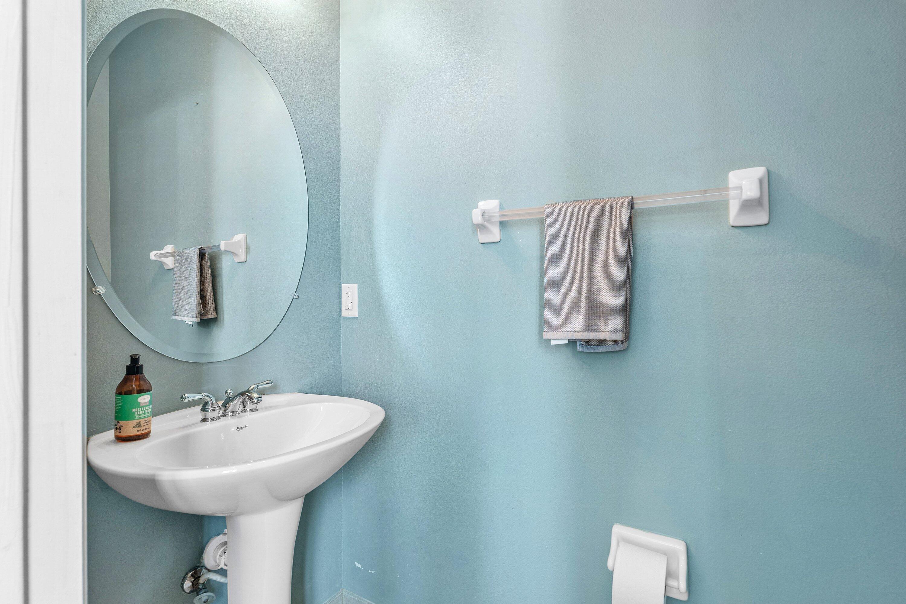 SANDPIPER COVE AT BOTANICA CONDO - Residential