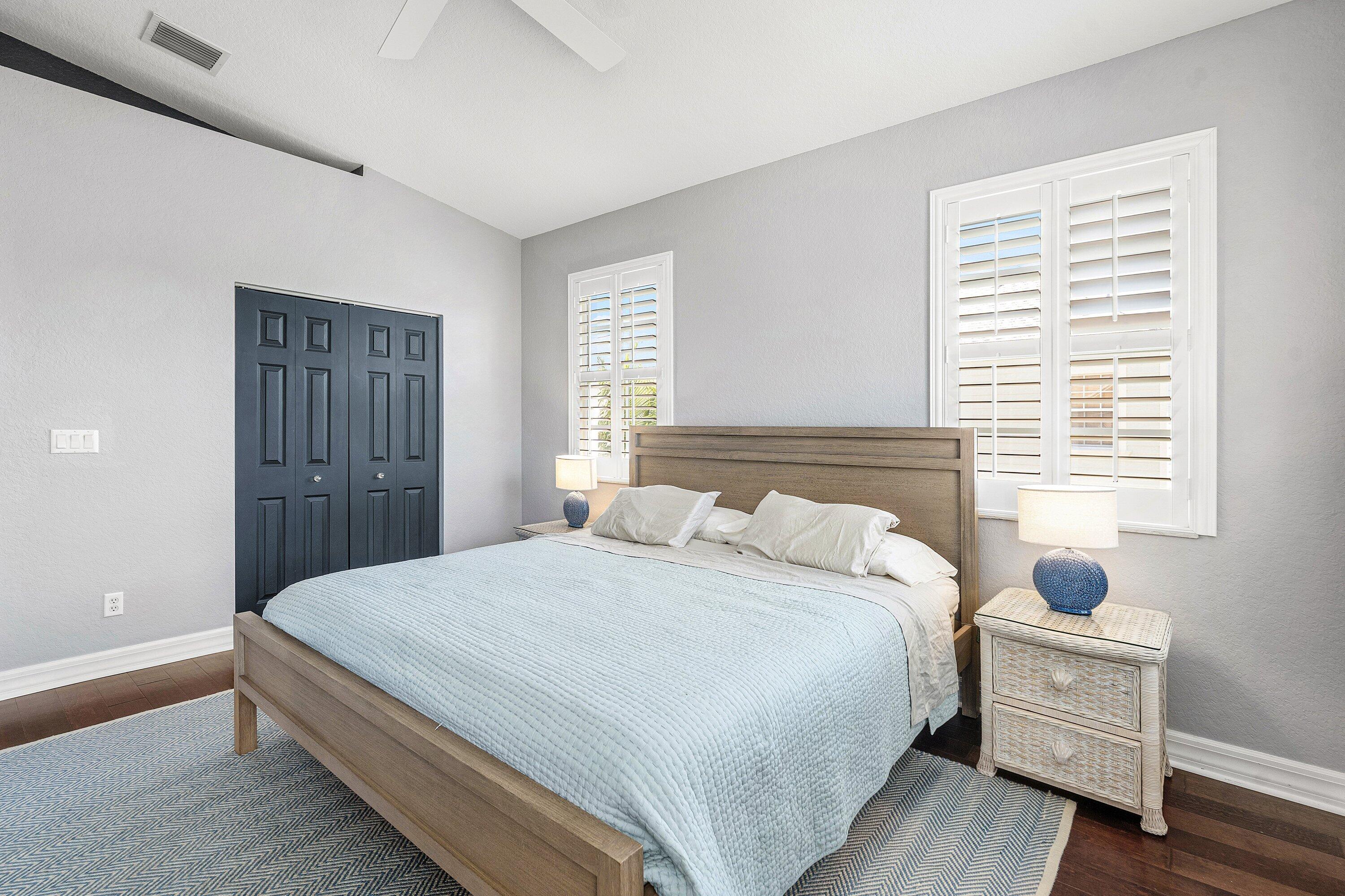 SANDPIPER COVE AT BOTANICA CONDO - Residential