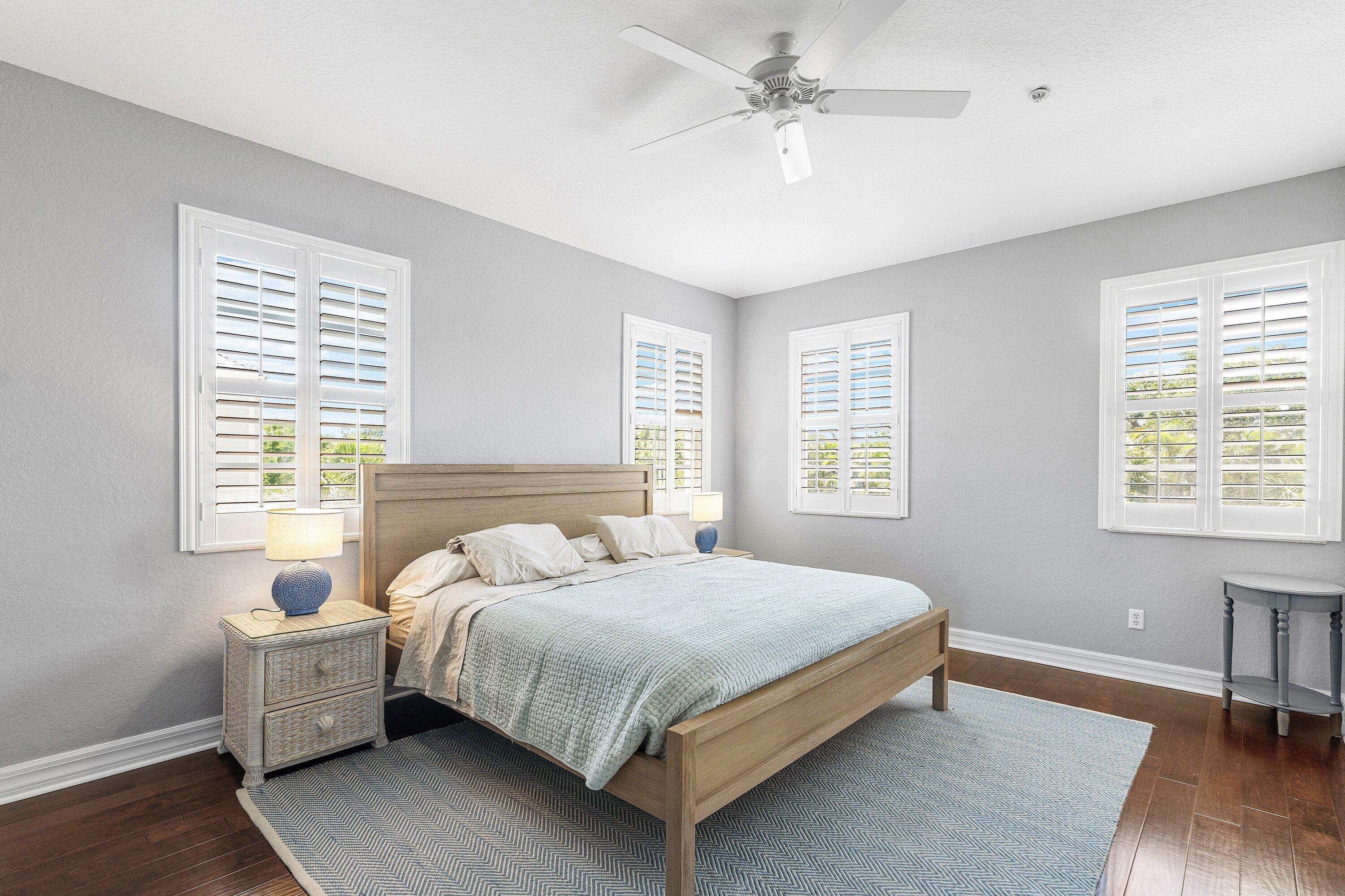 SANDPIPER COVE AT BOTANICA CONDO - Residential