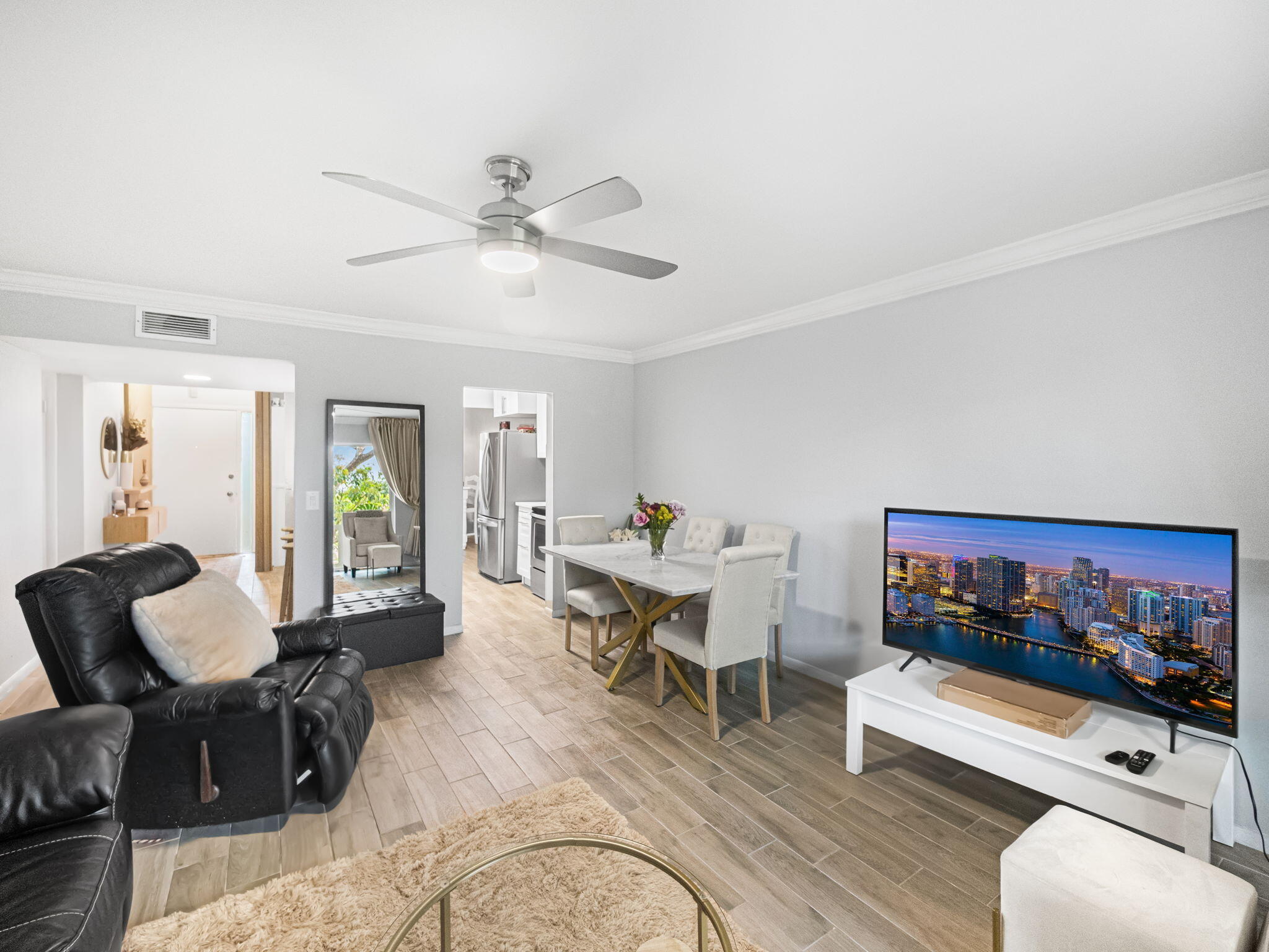 LA PLACIDA SECTION 1 CONDO - Residential