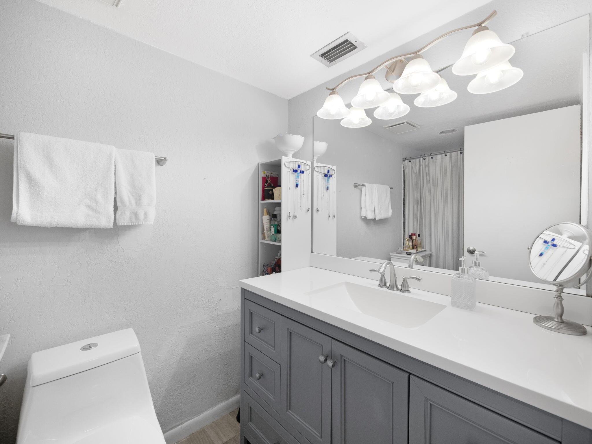 LA PLACIDA SECTION 1 CONDO - Residential