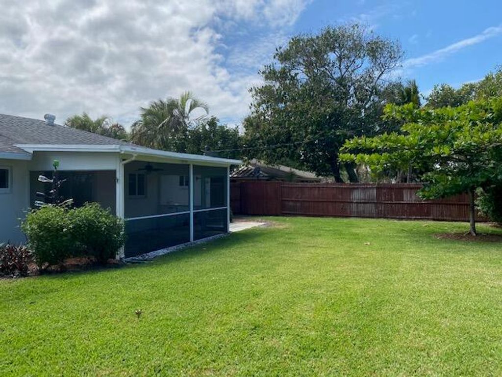 Photo of 363 Beacon Street, Tequesta, FL 33469 (MLS # R10978825)