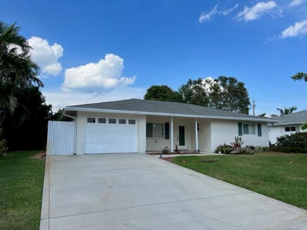 Photo of 363 Beacon Street, Tequesta, FL 33469 (MLS # R10978825)