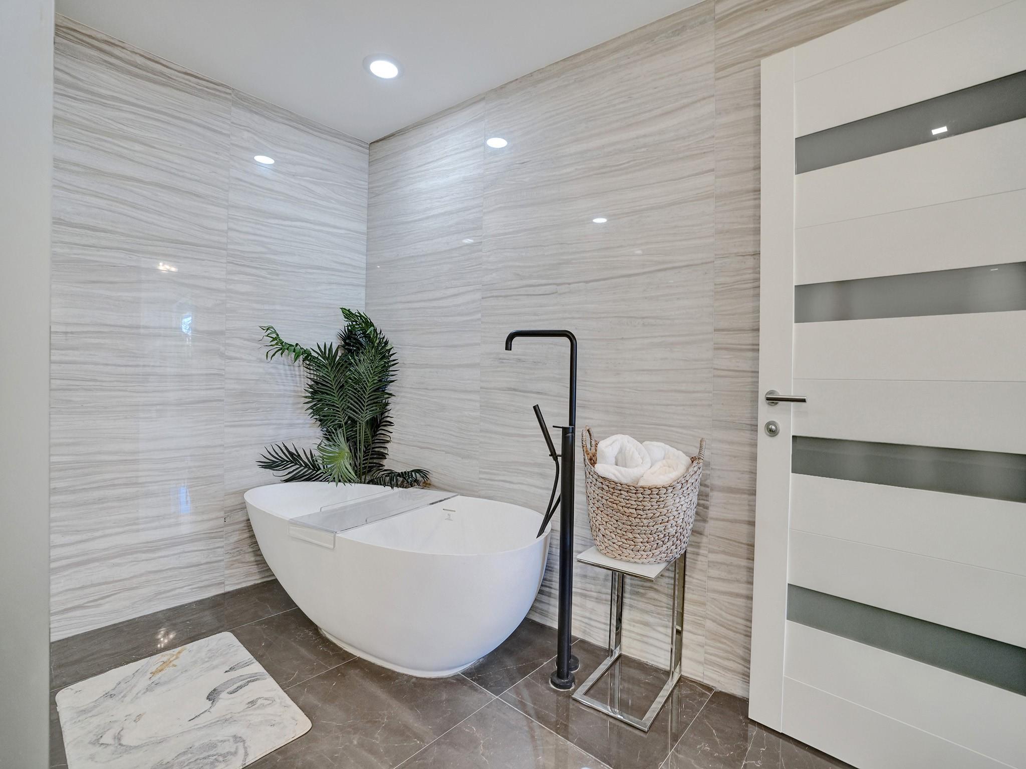 AUBERGE BEACH RESIDENCES - Residential