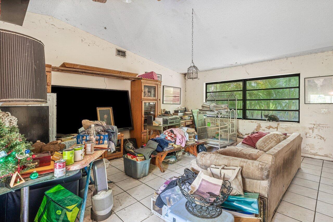 11224 60th Street N, West Palm Beach, FL, 33411/$300,000 3 11224 60th Street N