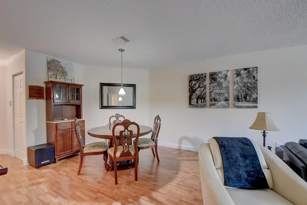 BAYVIEW VILLAGE E CONDO - Residential