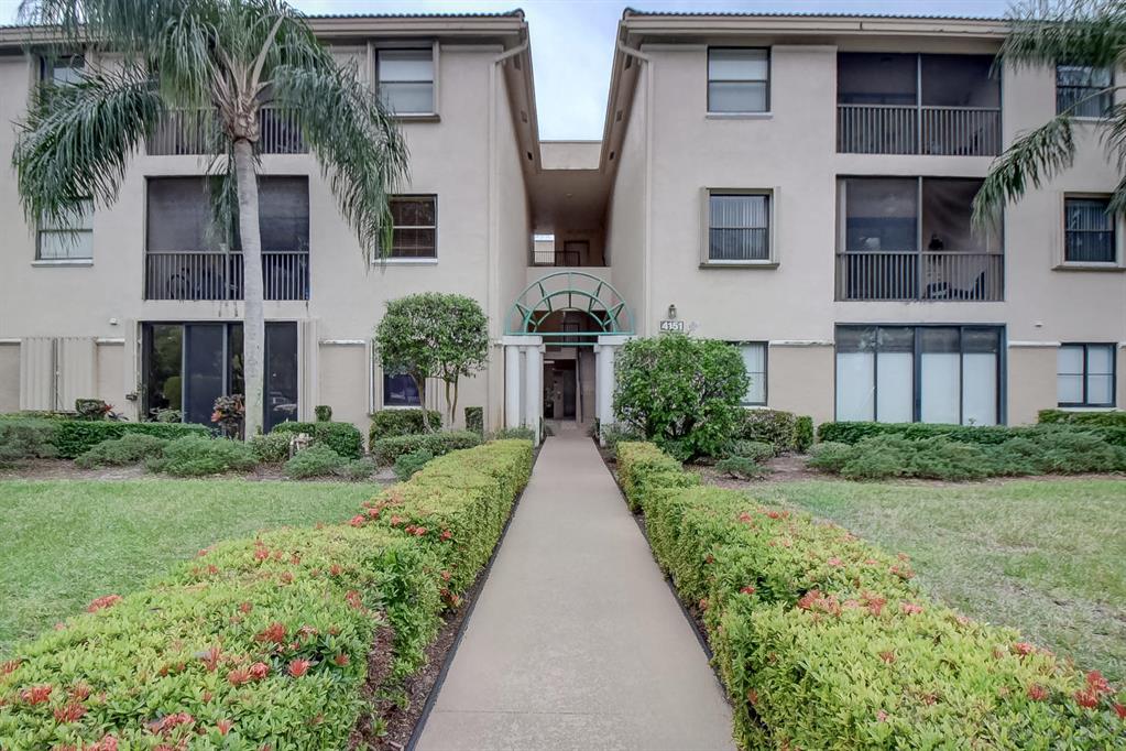 BAYVIEW VILLAGE E CONDO - Residential