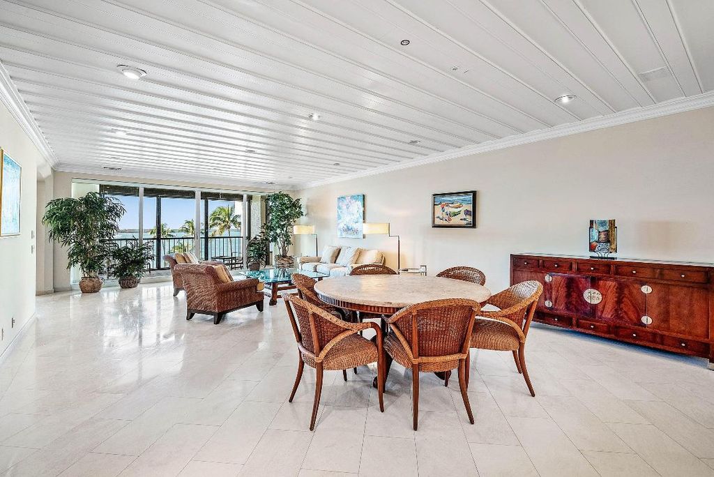 Photo of 2824 SE Dune Drive #2302, Stuart, FL 34996 (MLS # R11150129)