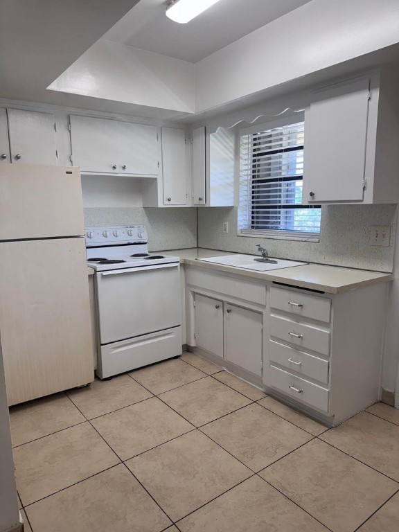 Lloyd Estates Add Corr - Residential Lease