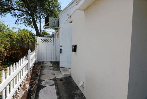 Single Family Residence in Fort Lauderdale FL 5456 4th Ave Ave 37.jpg