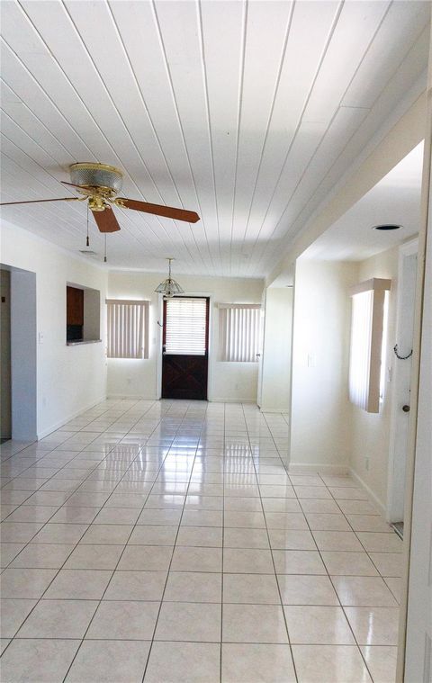 Single Family Residence in Fort Lauderdale FL 5456 4th Ave Ave.jpg
