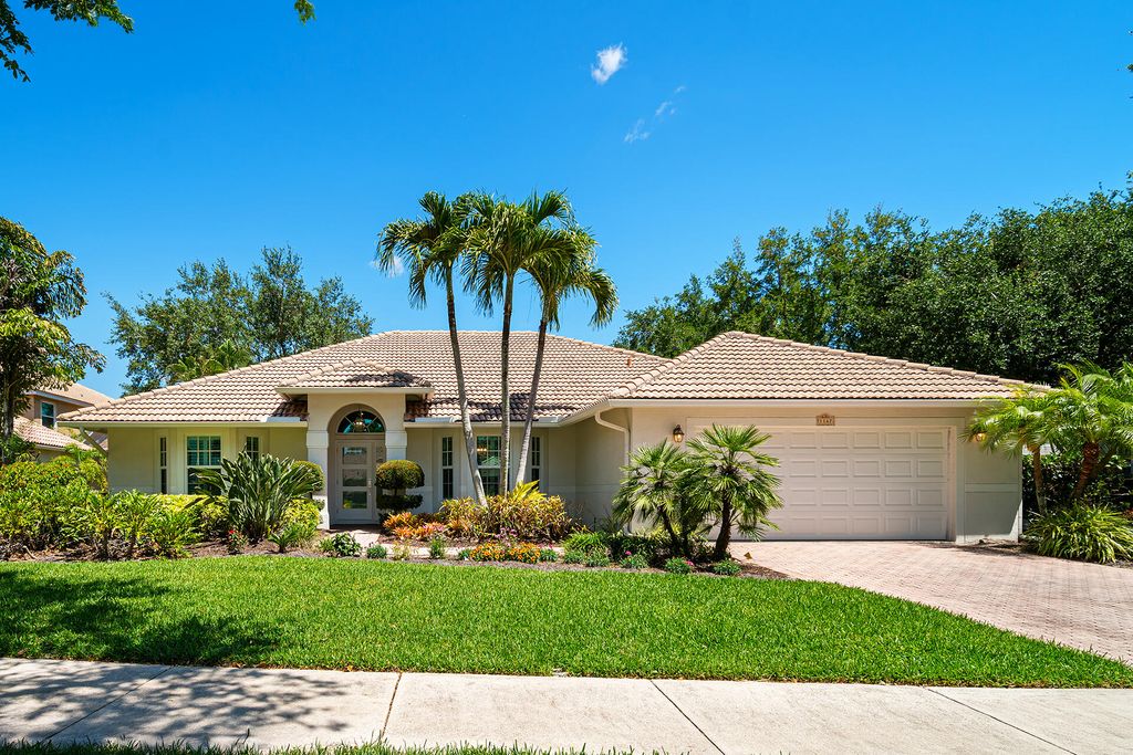 Photo of 1167 Egret Circle S, Jupiter, FL 33458 (MLS # R11081973)