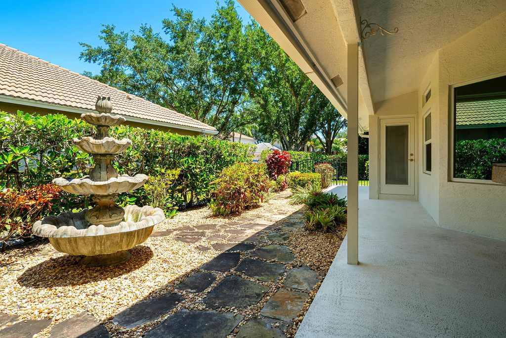 Photo of 1167 Egret Circle S, Jupiter, FL 33458 (MLS # R11081973)