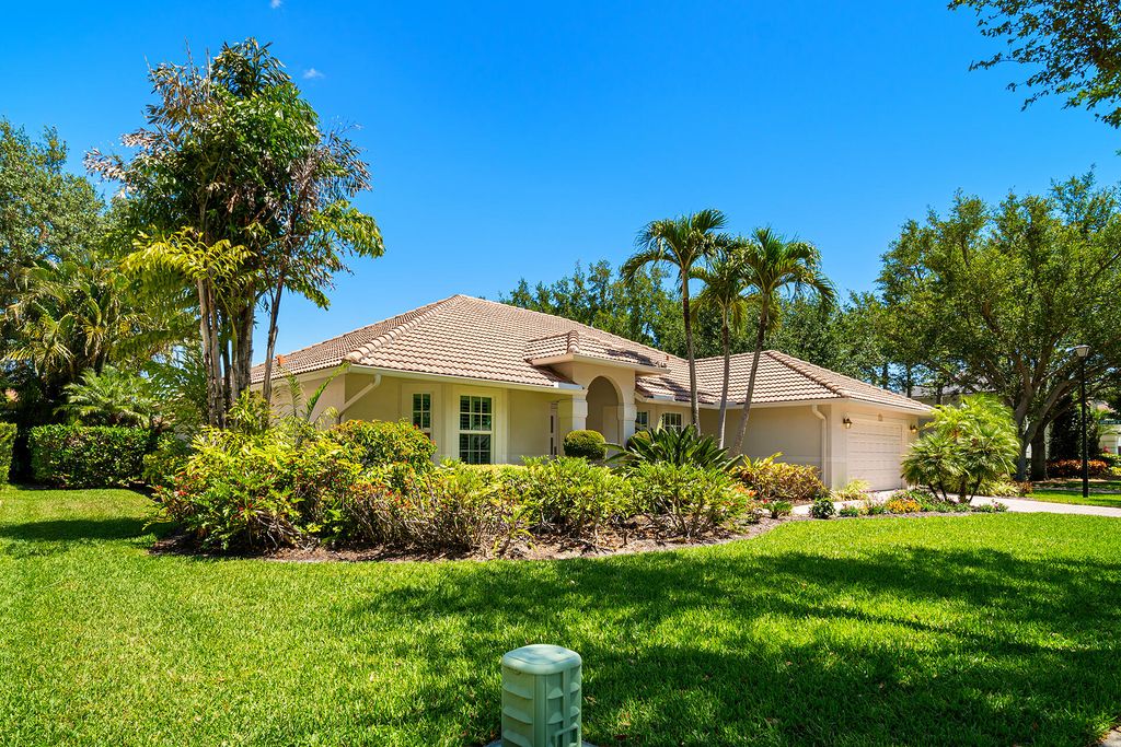 Photo of 1167 Egret Circle S, Jupiter, FL 33458 (MLS # R11081973)