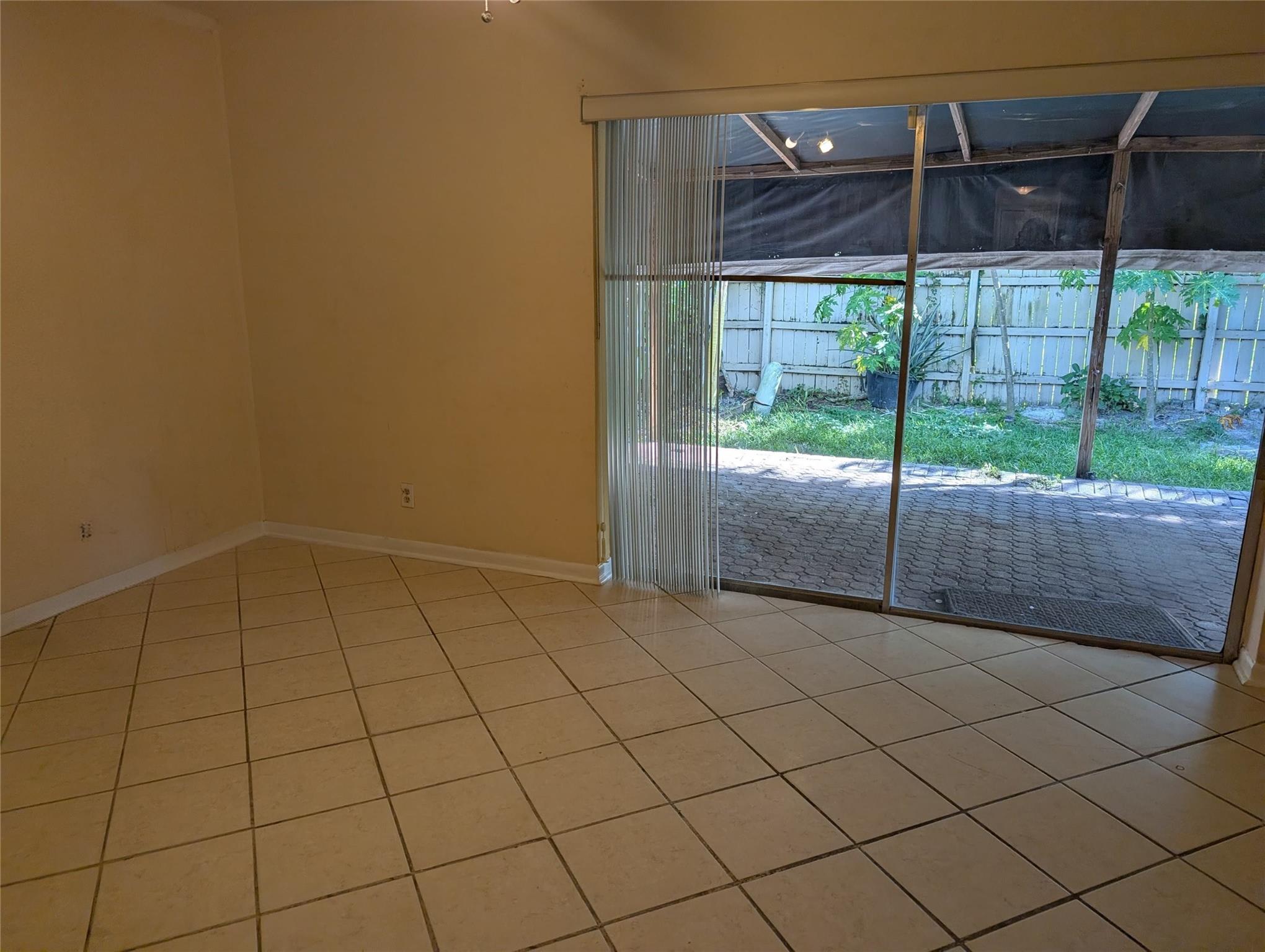 DELLS - Residential Lease